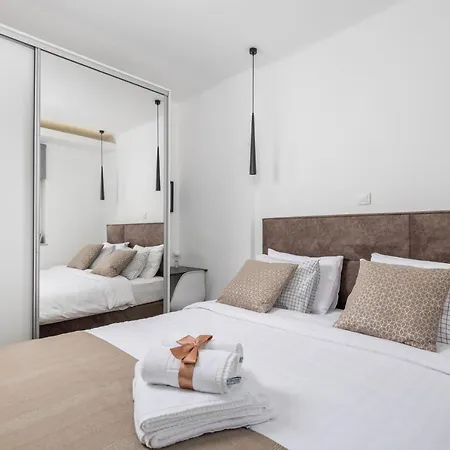 Lux Sky View Apartman Fiume