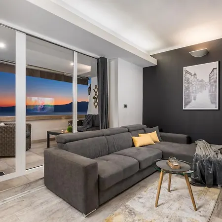 Apartment Lux Sky View Rijeka